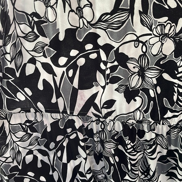 Chico's Womens Maxi Dress Size 1 US 8/10 Floral Vacation Casual Office Resort - Picture 7 of 7